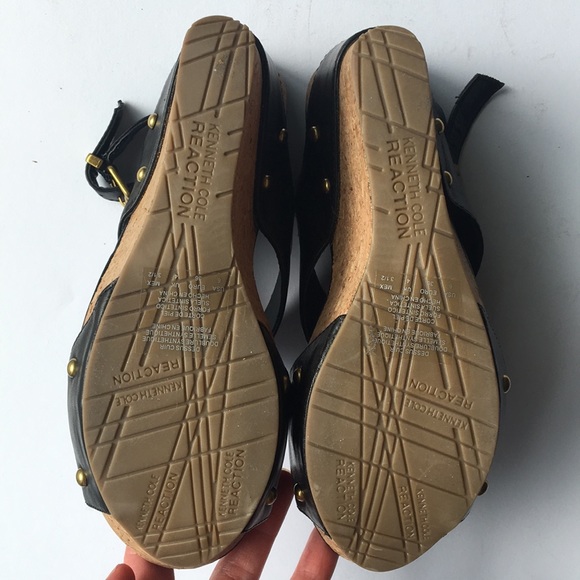 Black Leather Kenneth Cole wedge sandals - Picture 3 of 8